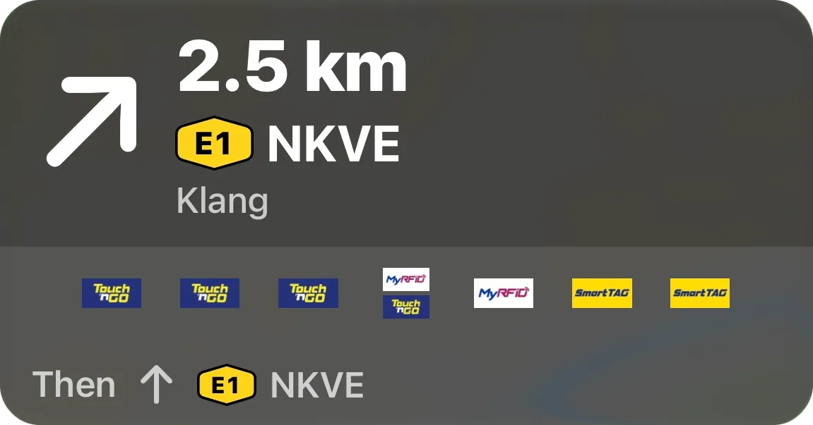 Bound's banner before a toll: in 2.5 km take E1 NKVE towards Klang. Lanes 1 to 3 take Touch 'n Go, lane 4 MyRFID or Touch 'n Go, lane 5 MyRFID, lanes 6 and 7 SmartTAG.